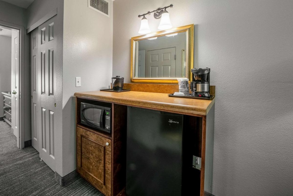 Country Inn & Suites by Radisson, Ontario at Ontario Mills, CA Image 50